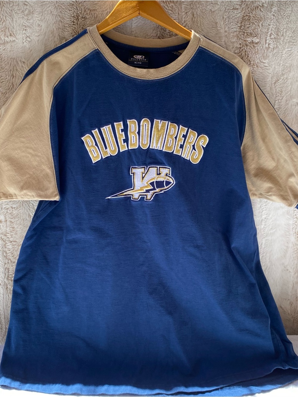 Winnipeg Blue Bombers CFL Vintage Style Graphic Tee XL Blue Yellow embroidered